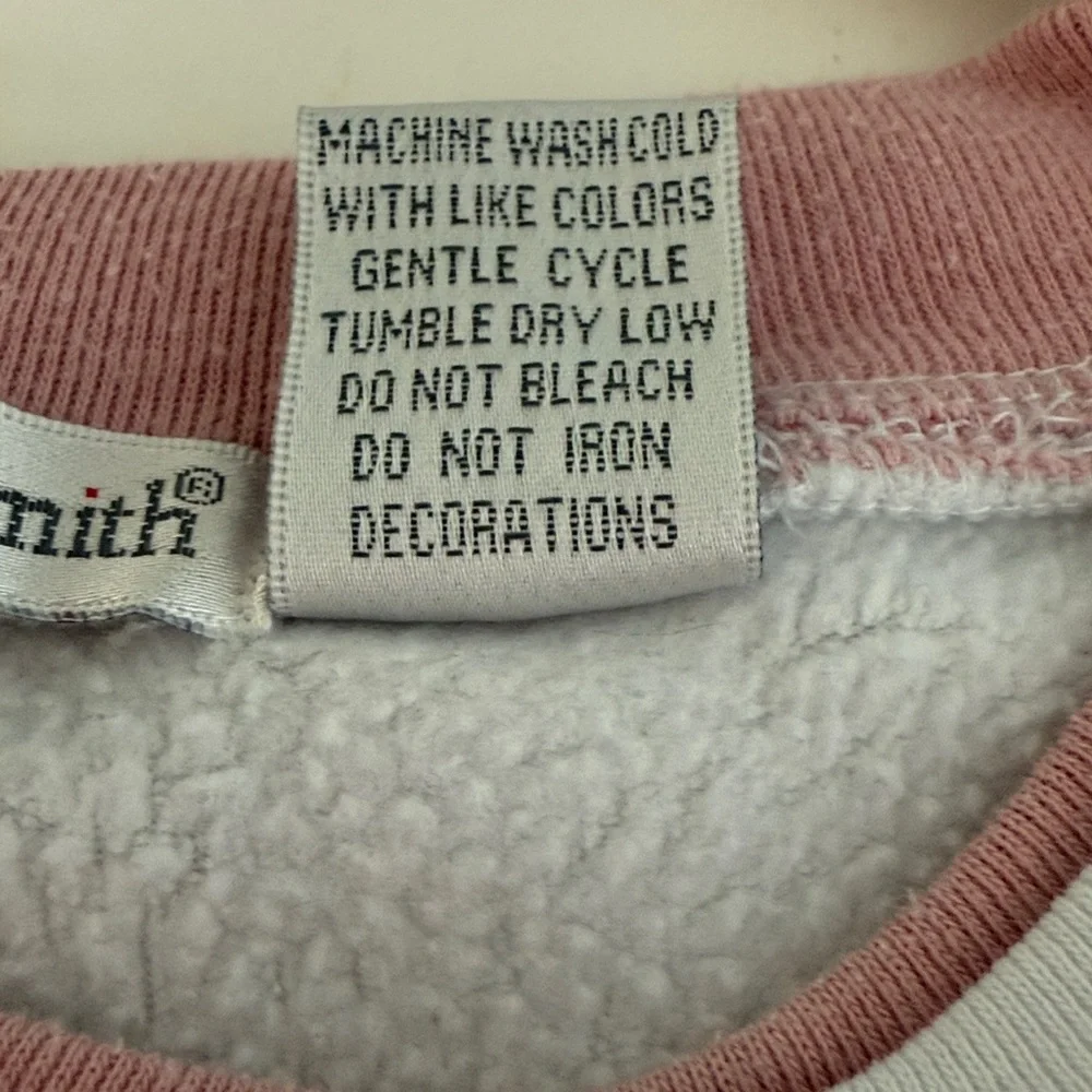 Hasting & Smith Poinsettia Embroidered White Sweater SZM. - Picture 5 of 10